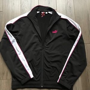 Women’s Puma Zipup